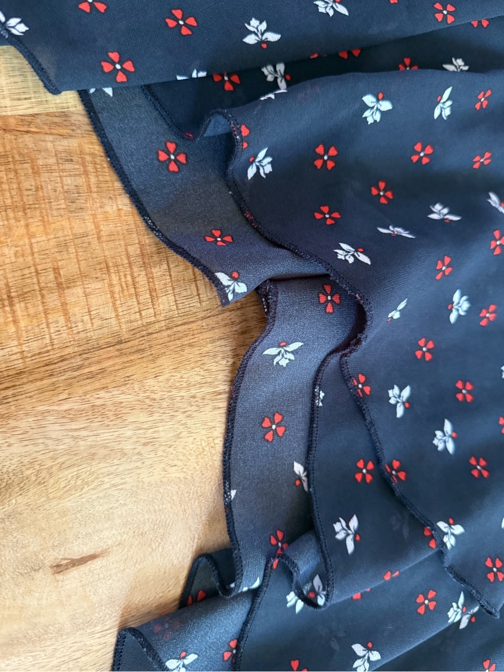 H&M Floral Asymmetrical Ruffle Midi Skirt Size Red White Blue Back to School - Picture 9 of 14
